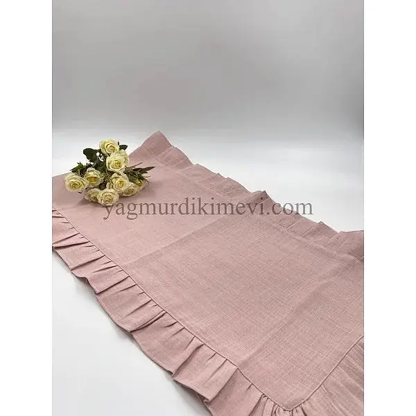 Naturel fırfırlı keten kumaş masa örtüsü zarif tasarımı ile