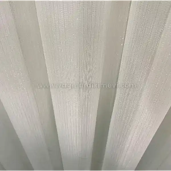 alt="Simli Bambu Tül Perde - Doğal Bambu Dokulu ve Sim Detaylı Tül Perde Modeli"