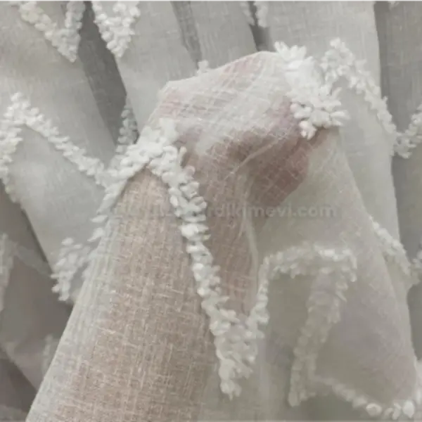  Zigzag desenli püsküllü lüks keten tül perde – ağır gramajlı, dokulu ve modern perde modeli