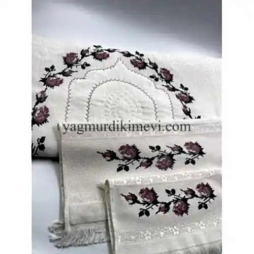 Kanaviçe İşlemeli Seccade Takımı (3’lü Set)