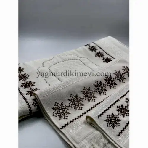 Kanaviçe İşlemeli Seccade Takımı (3’lü Set)