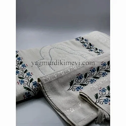 Kanaviçe İşlemeli Seccade Takımı (3’lü Set)