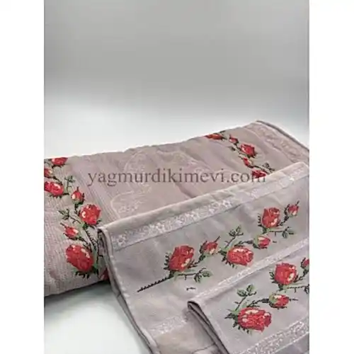 Kanaviçe İşlemeli Seccade Takımı (3’lü Set)