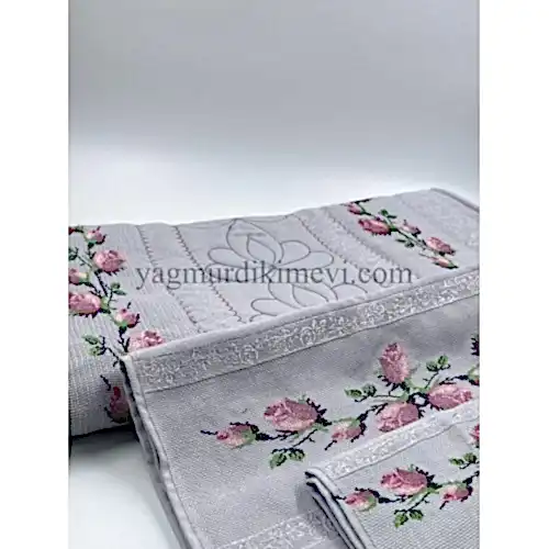 Kanaviçe İşlemeli Seccade Takımı (3’lü Set)