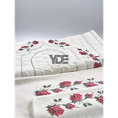 Kanaviçe İşlemeli Seccade Takımı (3’lü Set)