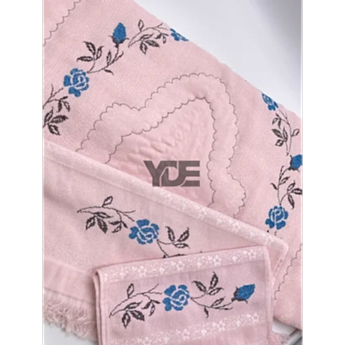 Kanaviçe İşlemeli Seccade Takımı (3’lü Set)