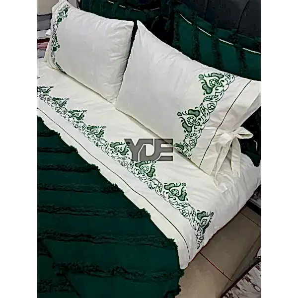 7 Parça Çeyizlik Nakışlı Nevresim Takımı ve Püsküllü Pike Örtüsü