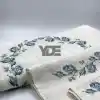  Kanaviçe işlemeli seccade takımı ve havlular